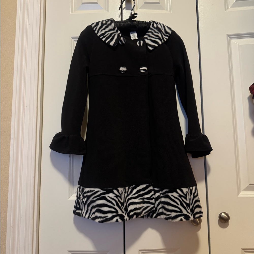 Holiday Editions Girls M 7/8 Black Textured Coat Zebra Faux Fur Collar Hem